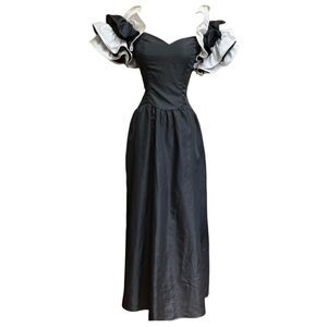 MAJOR DRAMA Vintage 1970s Tiered Ruffled Puff Sleeve Off Shoulder Evening Gown